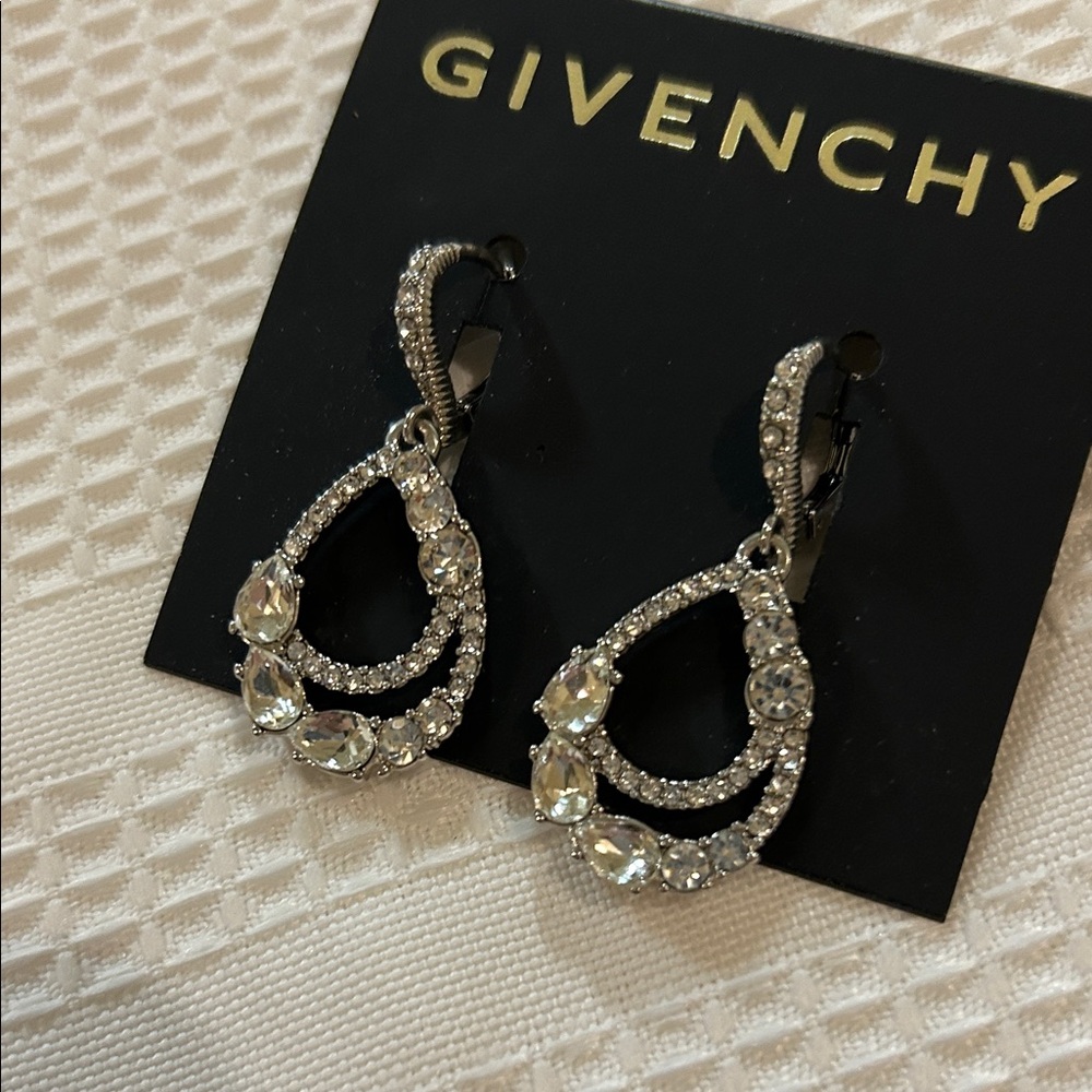 Givenchy Silver Teardrop Crystal Earrings Beautiful Gift ❤️